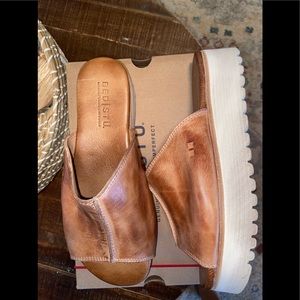Bedstu Fairlee II. Worn once.